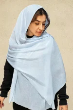 شال آبی روشن مناسب فصل