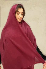 شال نخی رنگ زرشکی جذاب